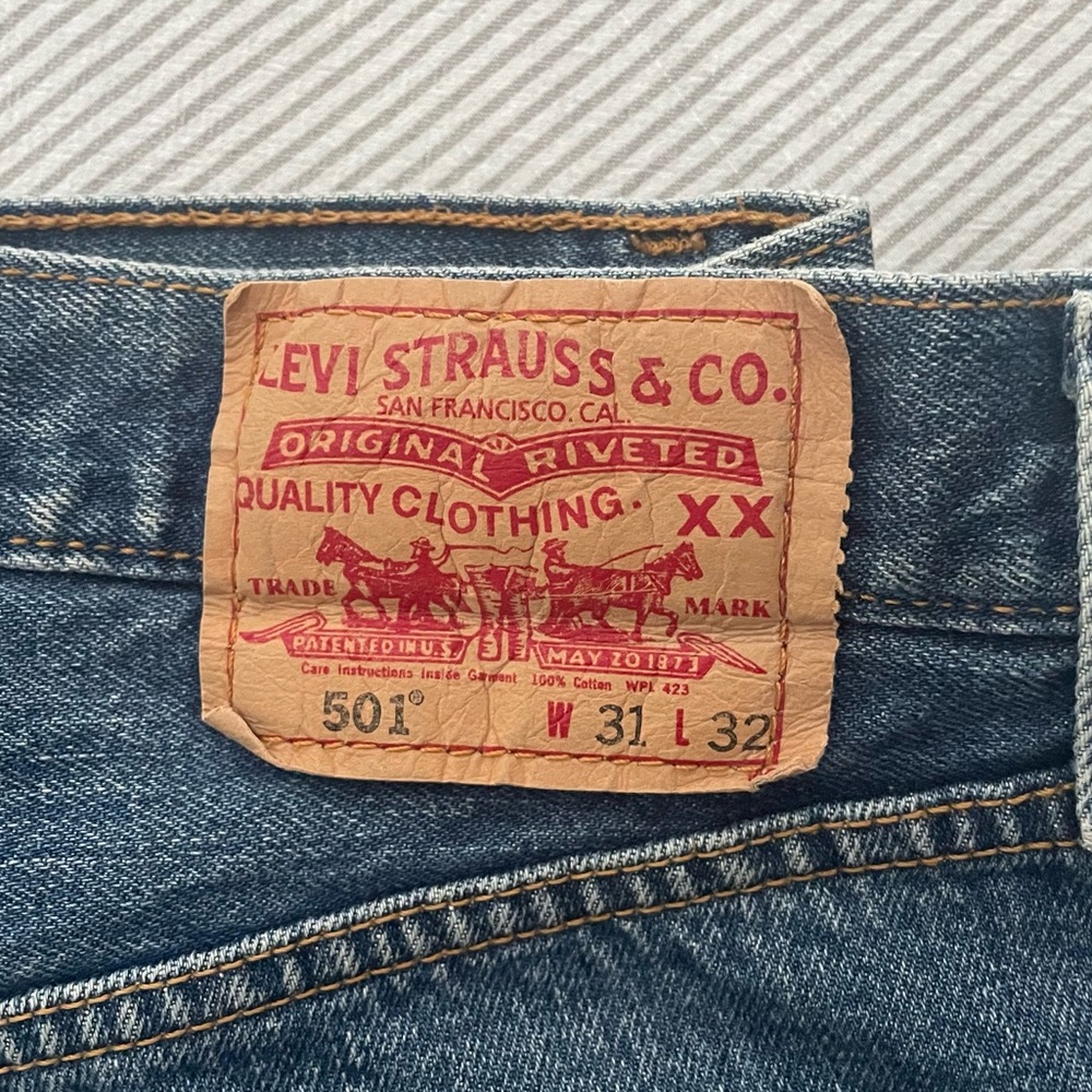 Levi's Vintage Classic 501  100% Cotton Denim Blue Jeans 31 X 32 GUC